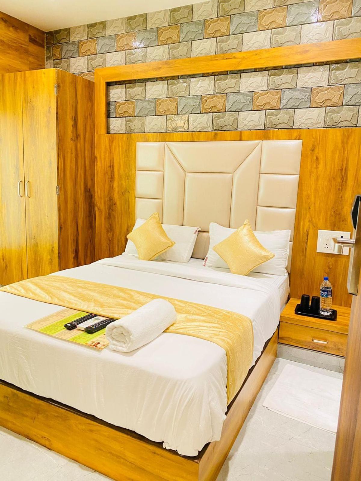 Hotel Bkc Prime - Near Us Consulate Мумбаи Экстерьер фото