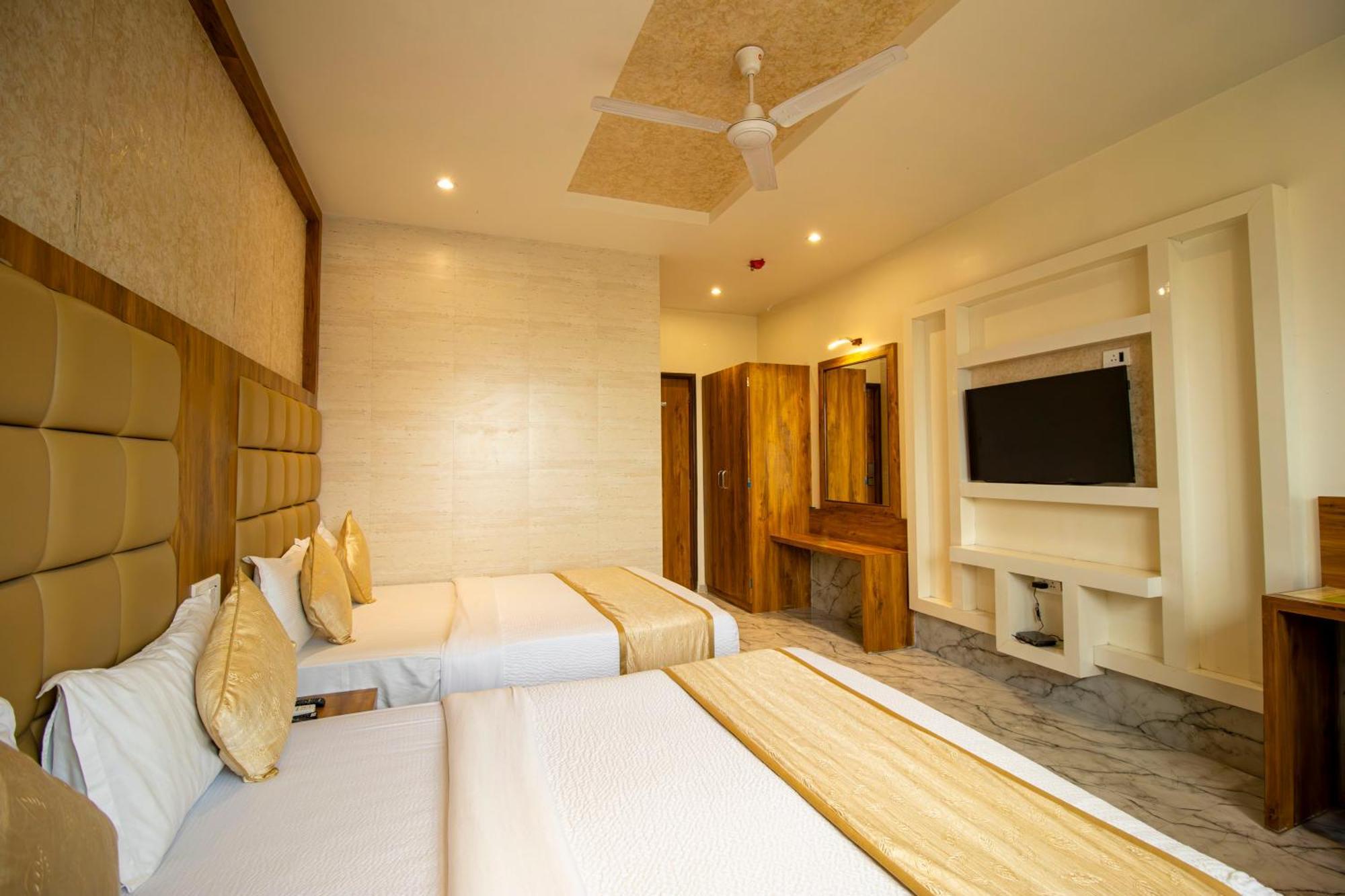 Hotel Bkc Prime - Near Us Consulate Мумбаи Экстерьер фото